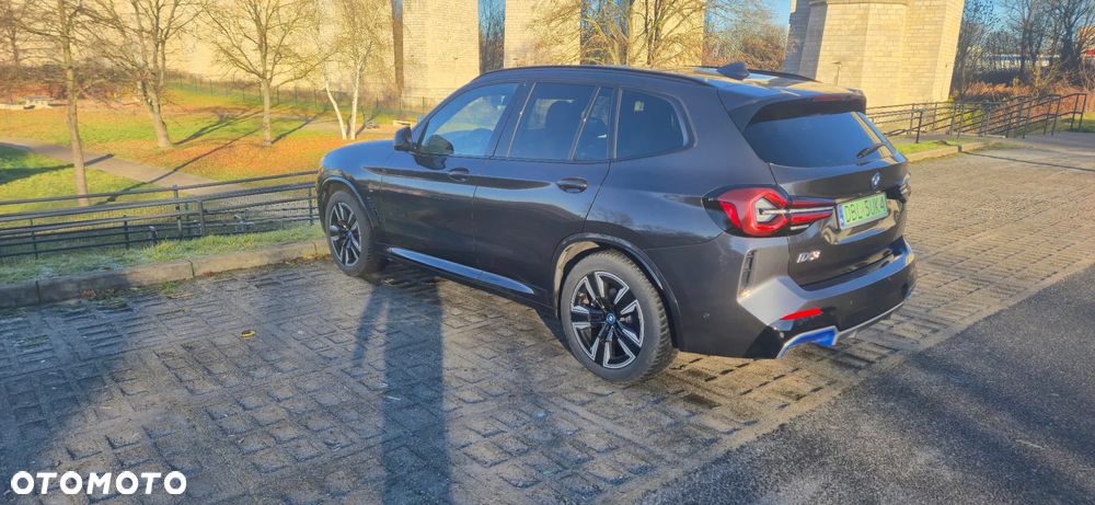 BMW iX3 Impressive - 8