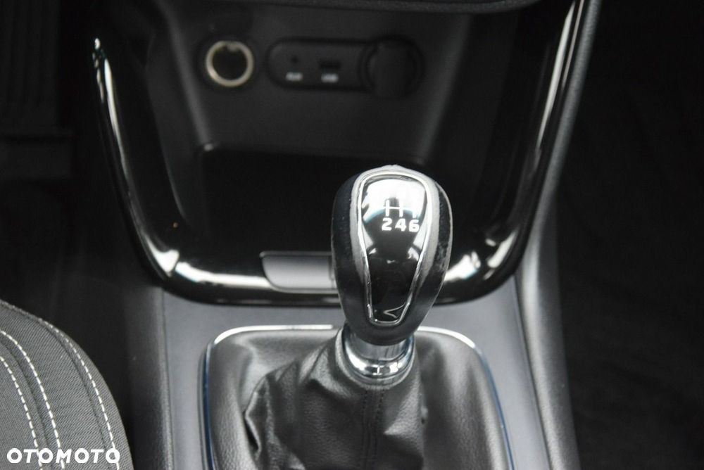Kia Ceed 1.4 CVVT Dream Team Edition - 29