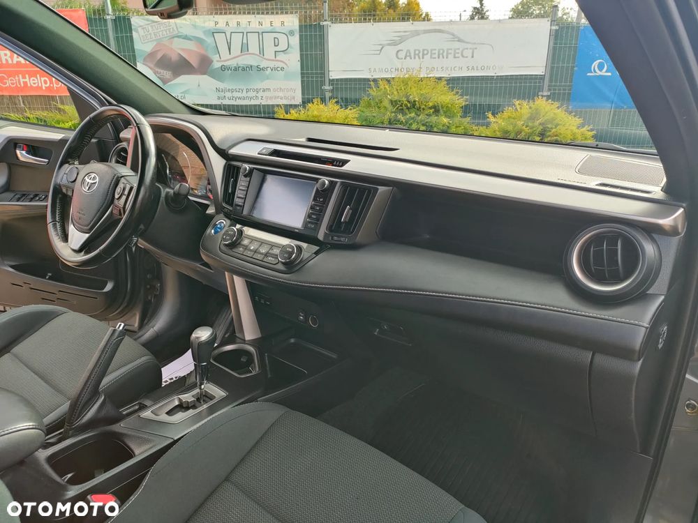 Toyota RAV4 - 24