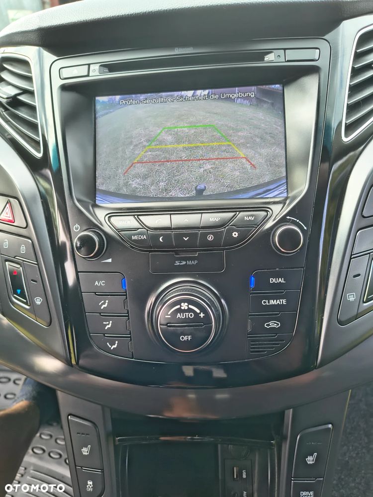Hyundai i40 Kombi 1.7 CRDi DCT Premium - 17