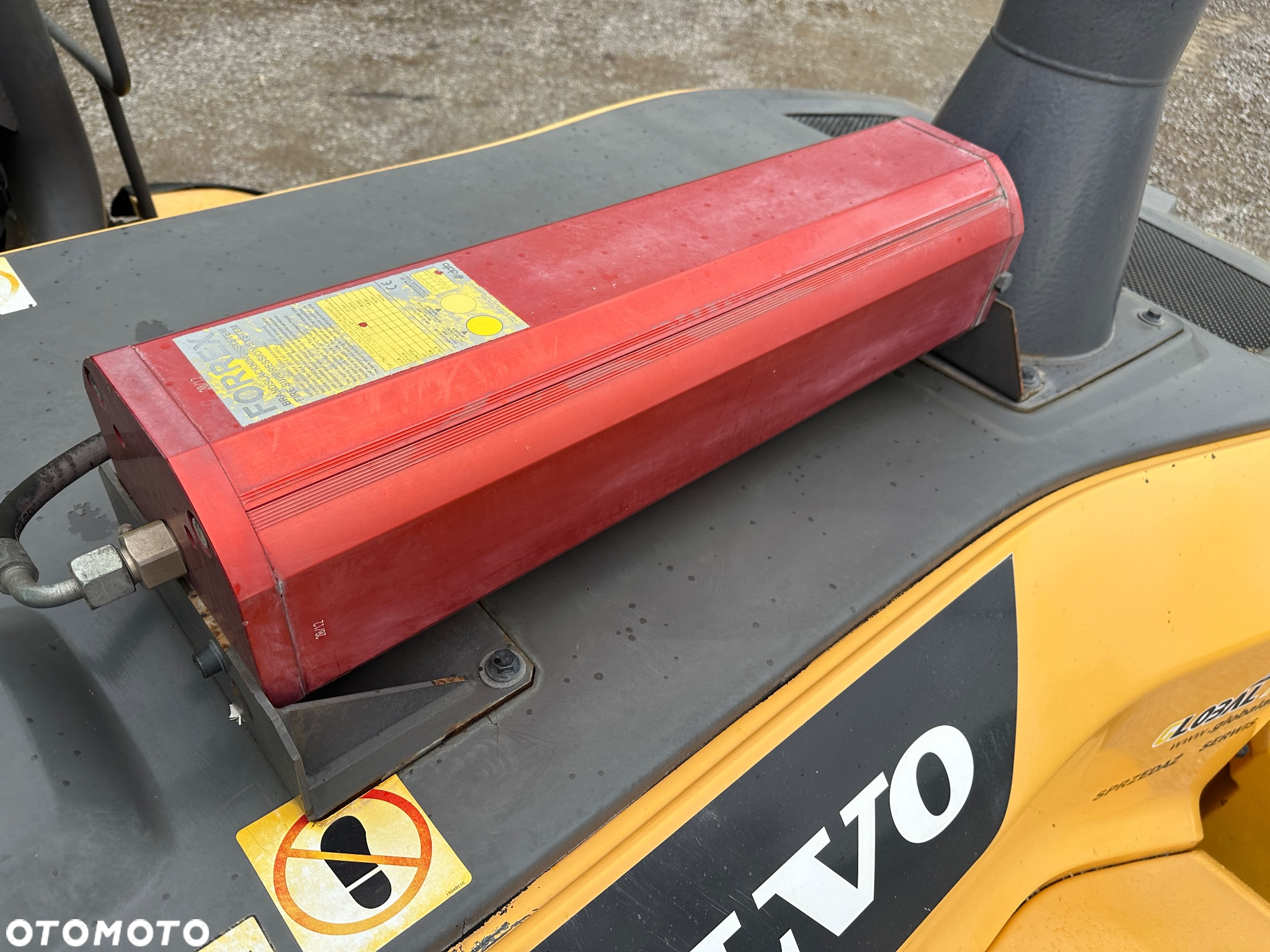 Volvo L220G 2013 rok mały przebieg zadbana fadroma system gaśniczy szybkozłącze 35 ton 370 KM LEASING 104% - 25