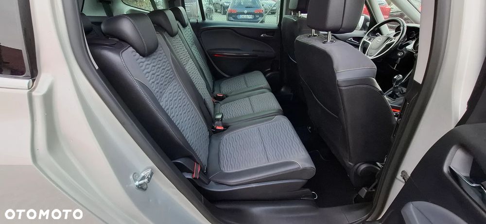 Opel Zafira 2.0 CDTI Cosmo - 11