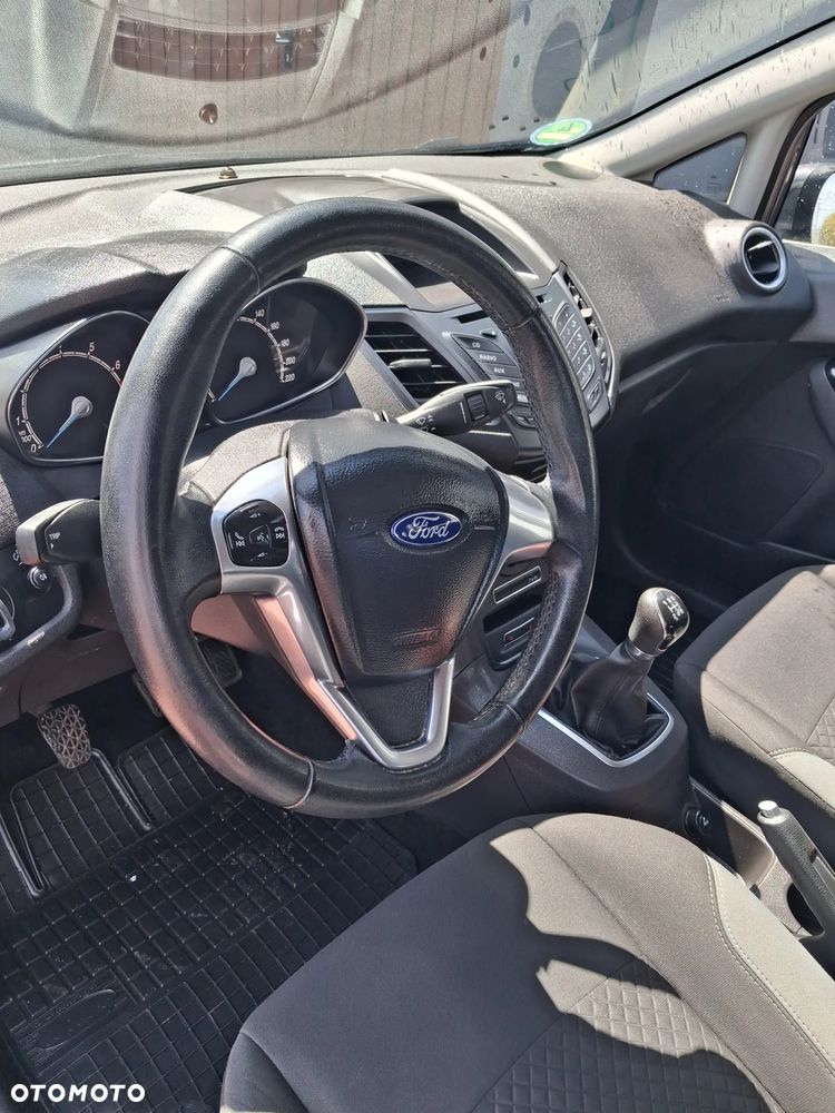 Ford Fiesta - 14
