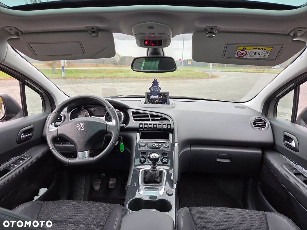 Peugeot 3008 1.2 PureTech GPF Allure S&S - 15