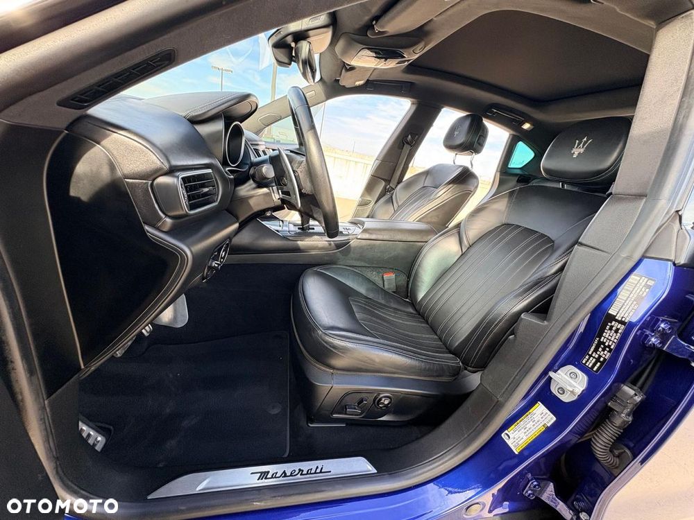 Maserati Levante Q4 - 12