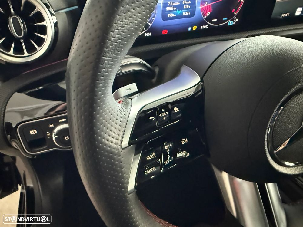 Mercedes-Benz A 180 7G-DCT AMG Line - 27