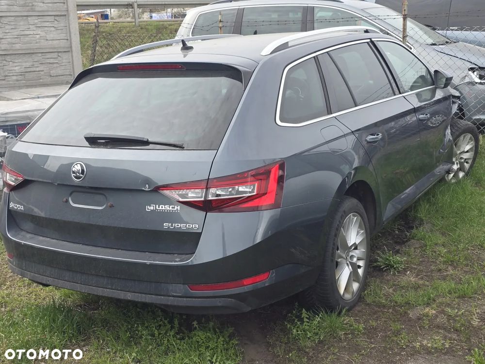 Skoda Superb 2.0 TDI DSG Style - 1