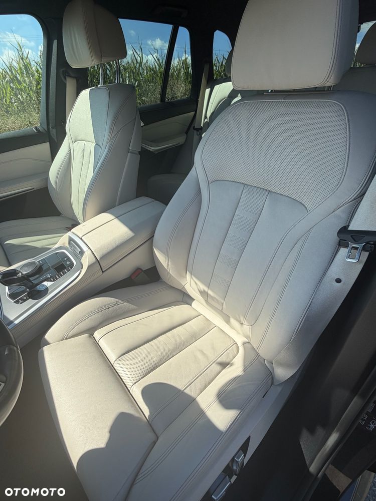 BMW X5 xDrive40i - 17
