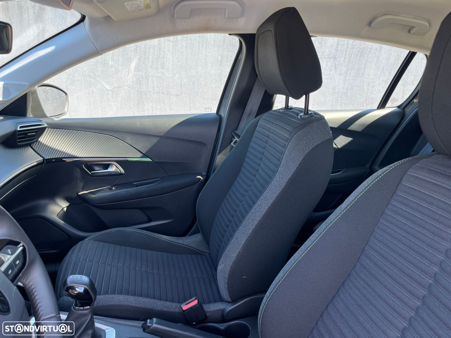 Peugeot 208 1.2 PureTech Like - 17