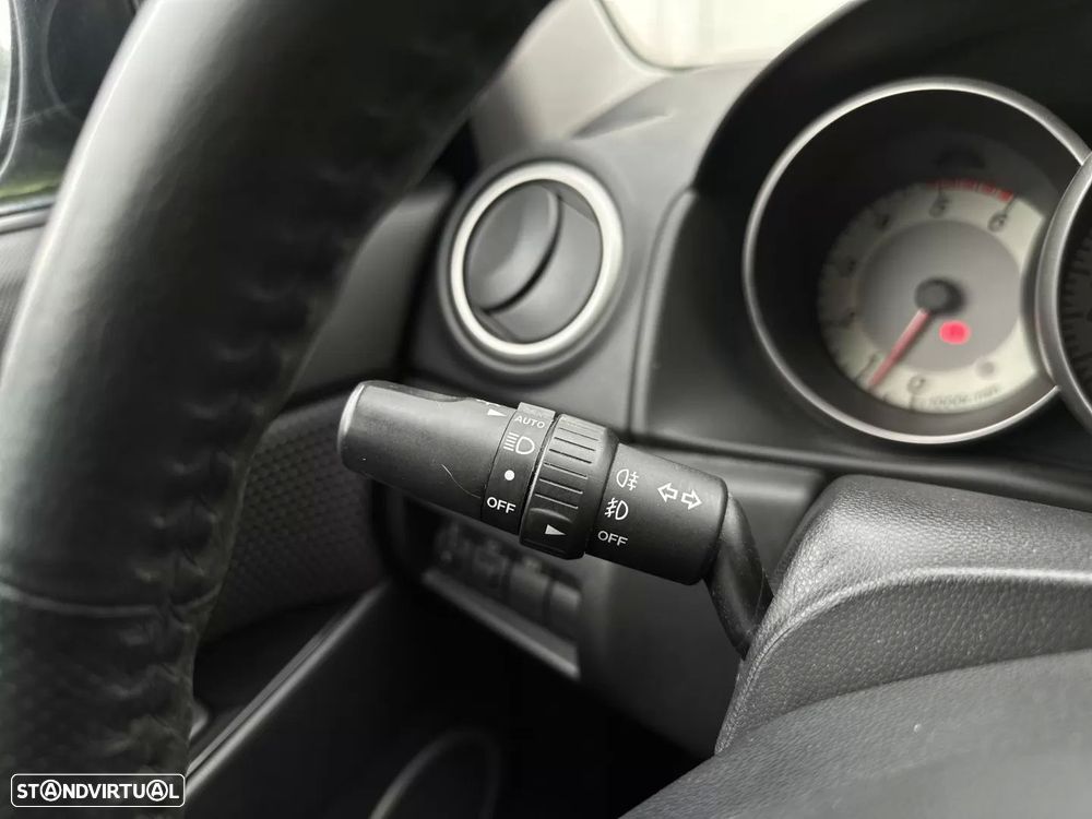 Mazda 3 Hatchback MZ-CD 1.6 Exclusive - 26