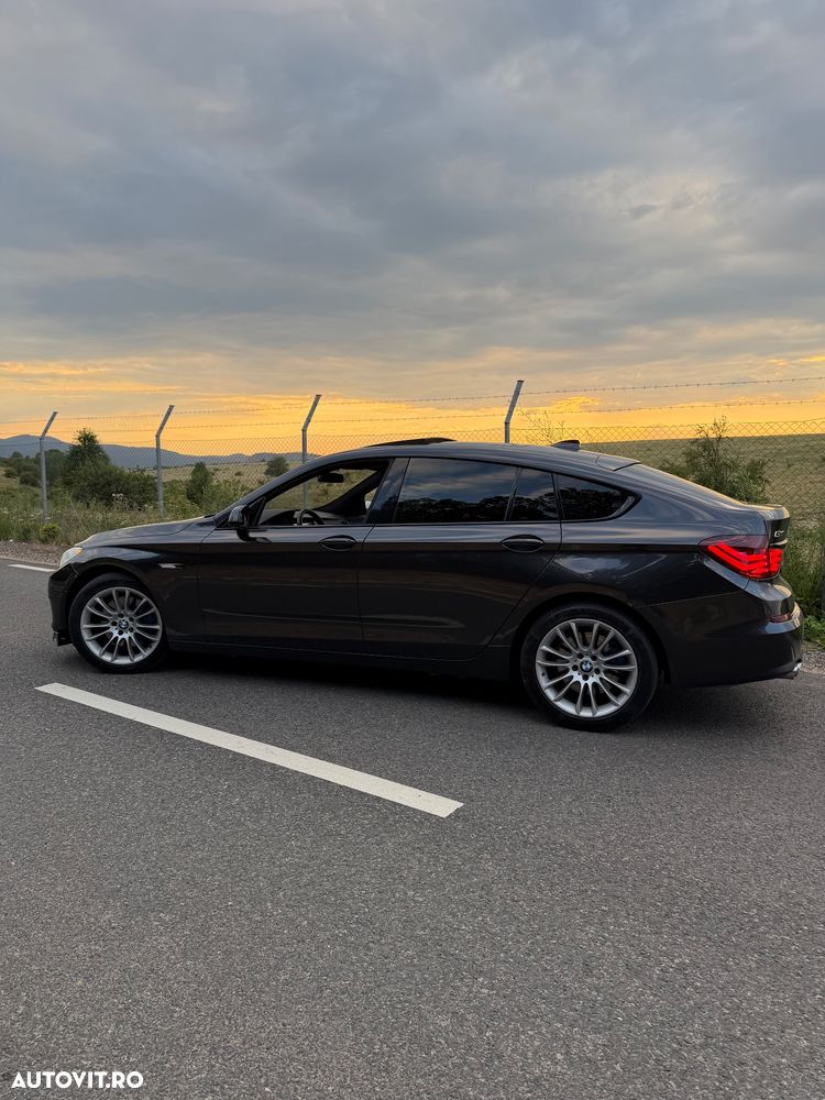 BMW Seria 5 530d xDrive - 4