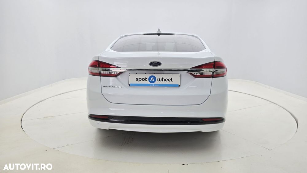 Ford Mondeo 2.0 HEV Titanium - 7