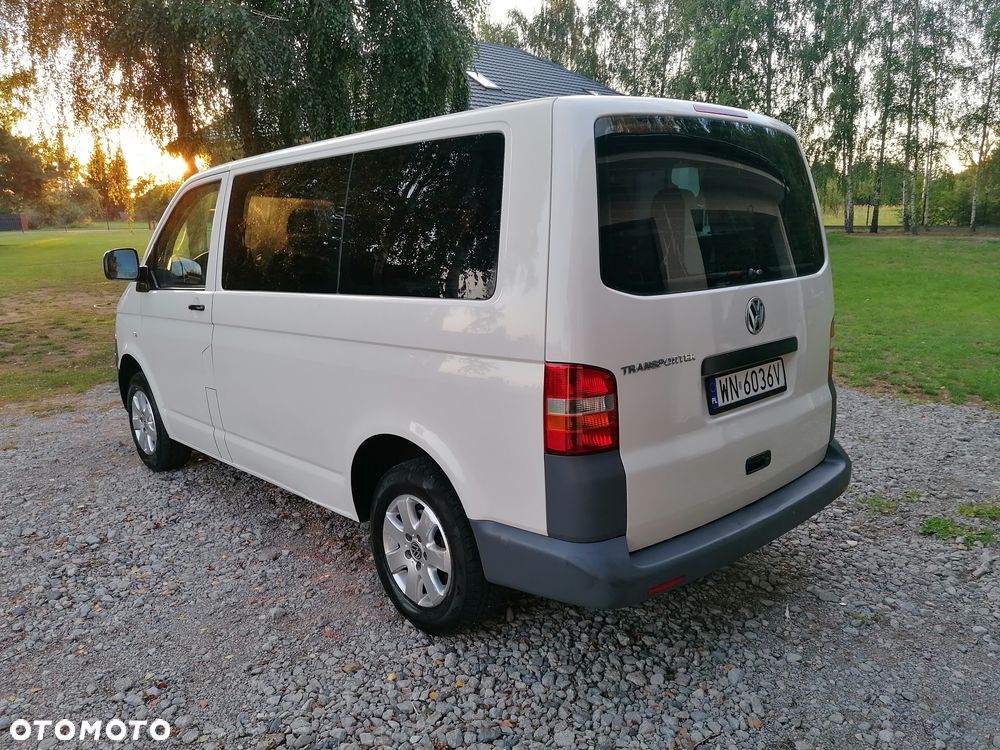 Volkswagen Transporter - 2