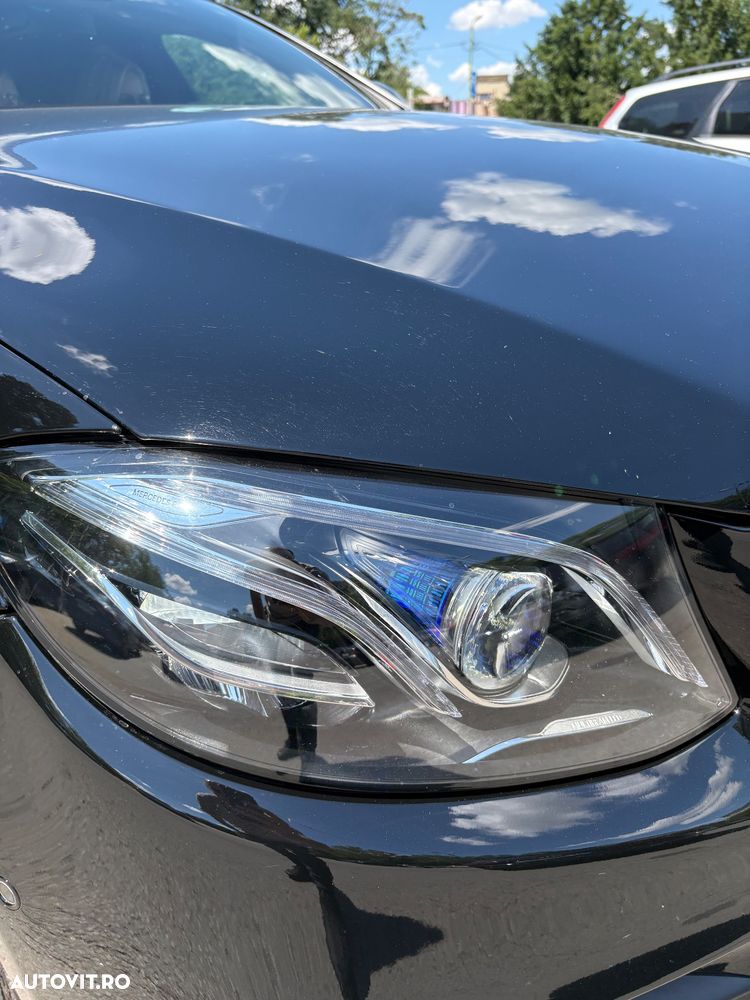 Mercedes-Benz E 200 4MATIC Aut. - 9