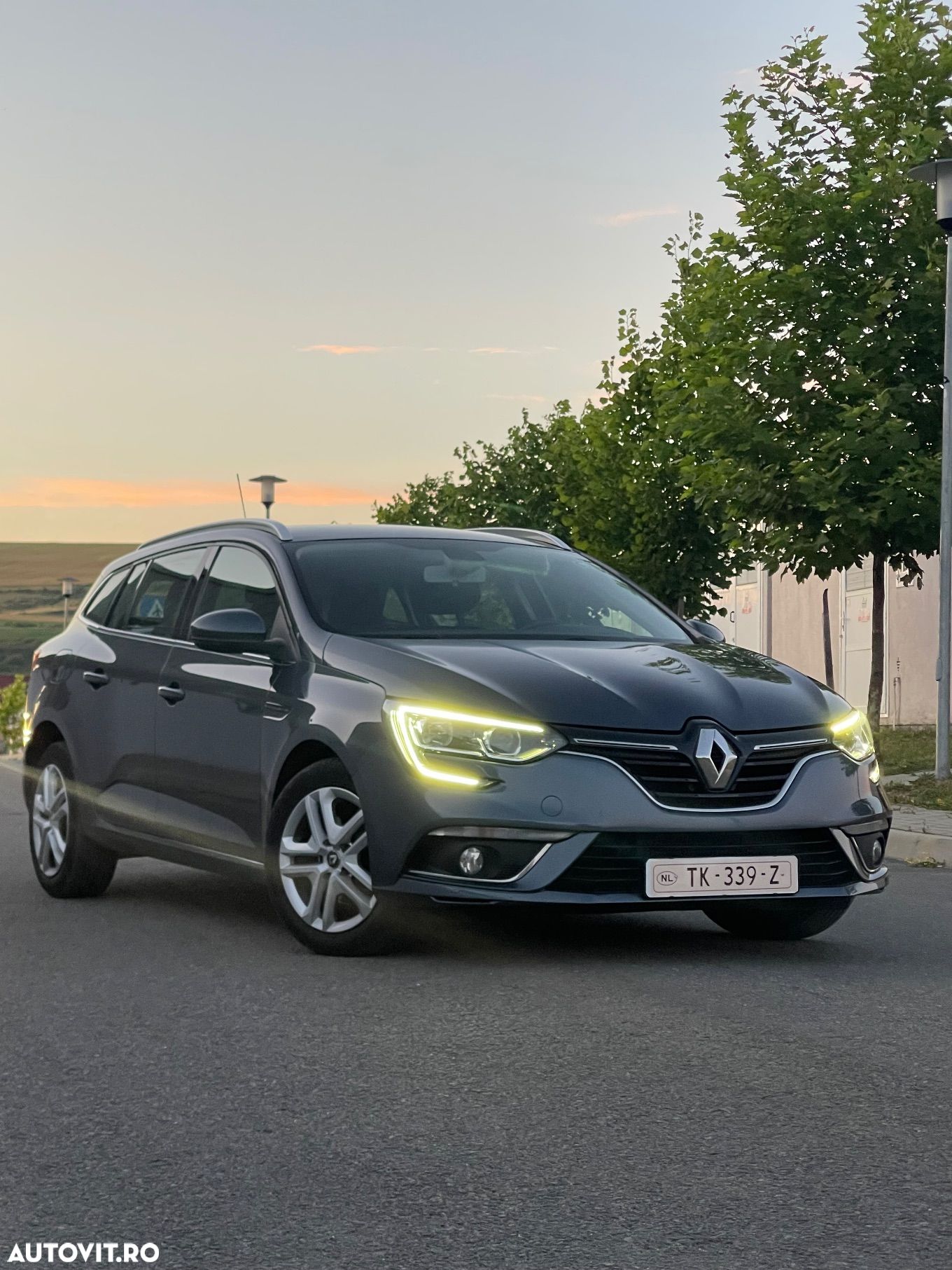 Renault Megane ENERGY dCi 110 ECO2 EXPERIENCE - 1