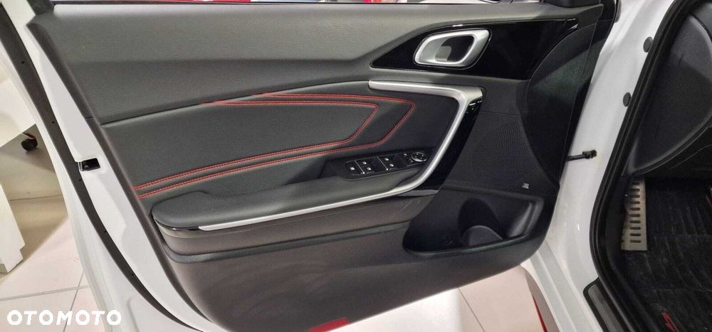 Kia ProCeed 1.6 T-GDI GT DCT - 7
