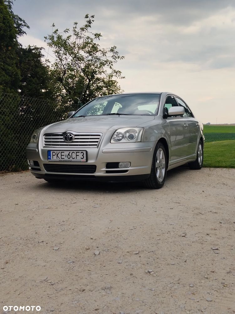 Toyota Avensis 2.0 VVT-i Executive - 13
