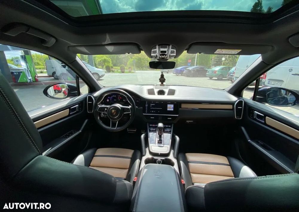 Porsche Cayenne S - 7