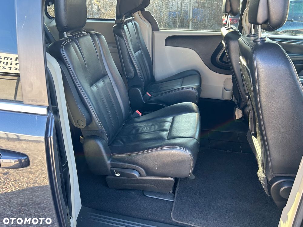 Chrysler Town & Country 3.6 Touring - 7