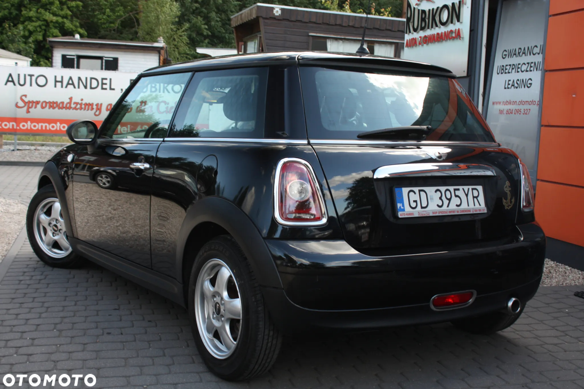 MINI ONE Standard - 14