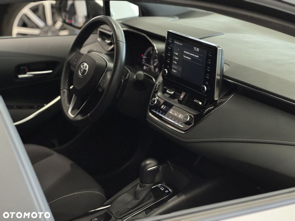 Toyota Corolla - 38