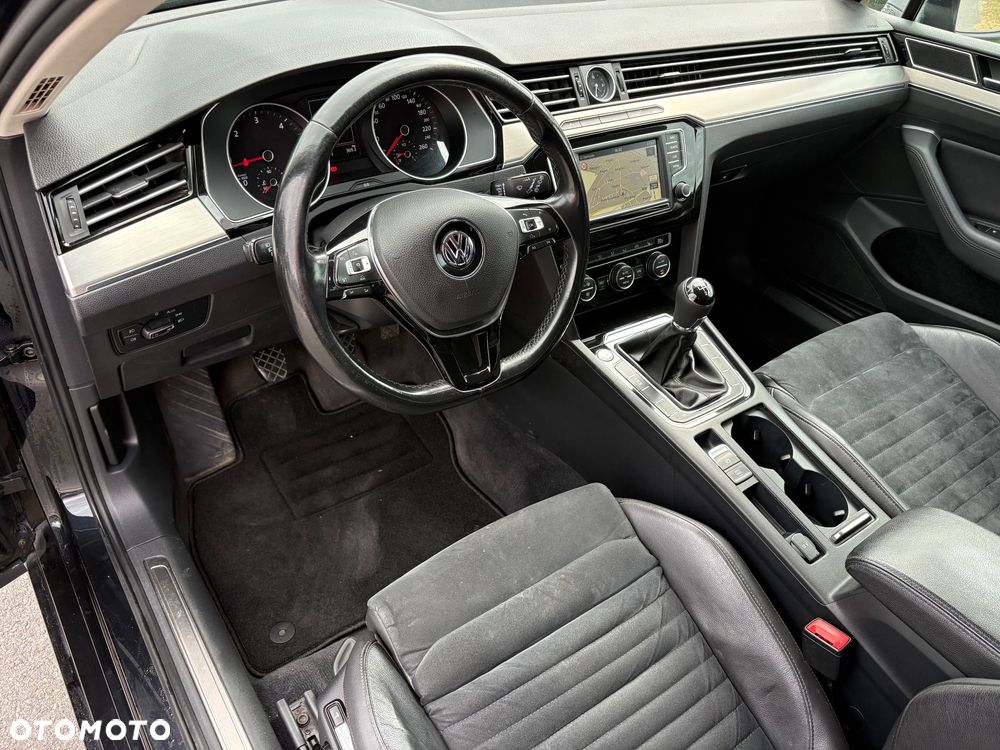 Volkswagen Passat 2.0 TDI BMT Comfortline - 11