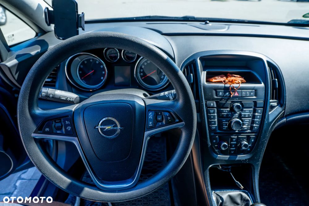 Opel Astra - 13
