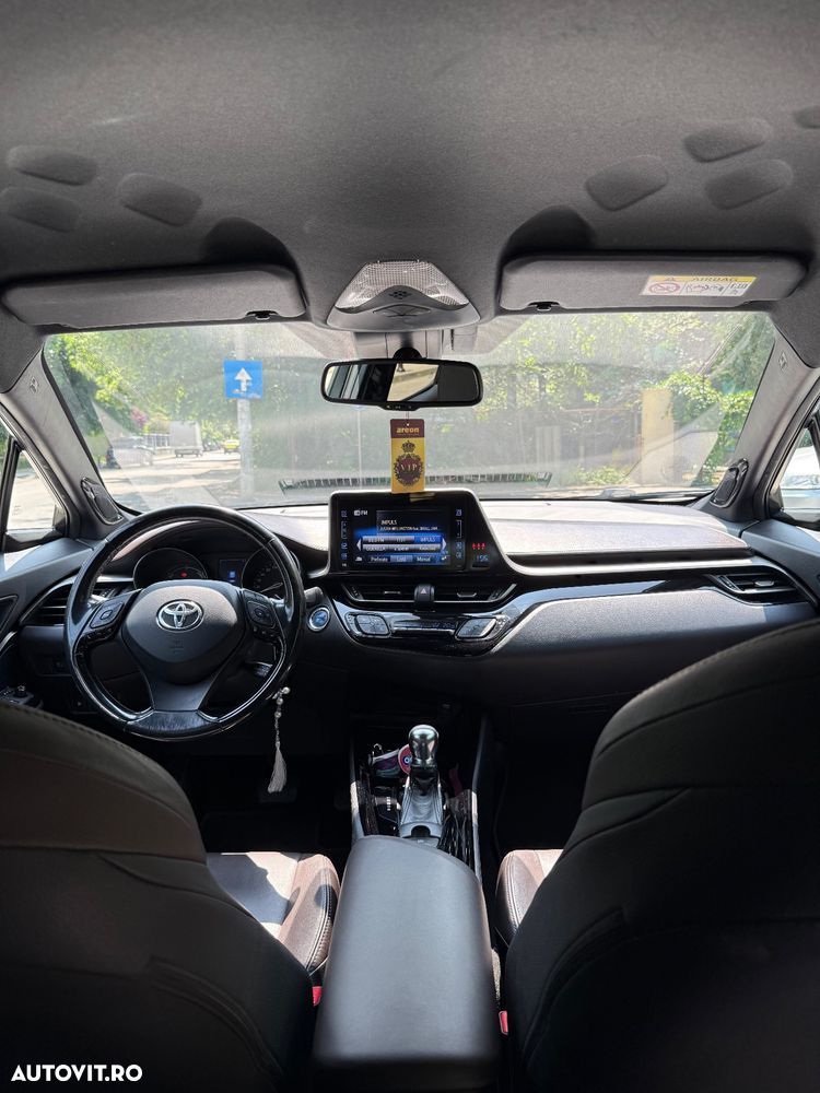 Toyota C-HR 1.8 HSD 4x2 CVT C-enter - 11