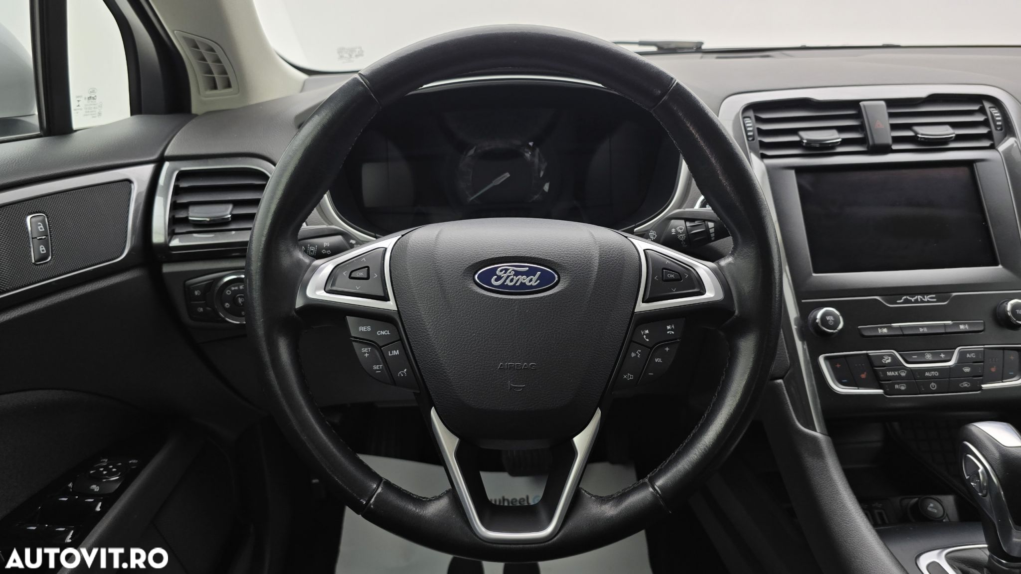 Ford Mondeo 2.0 HEV Trend - 15