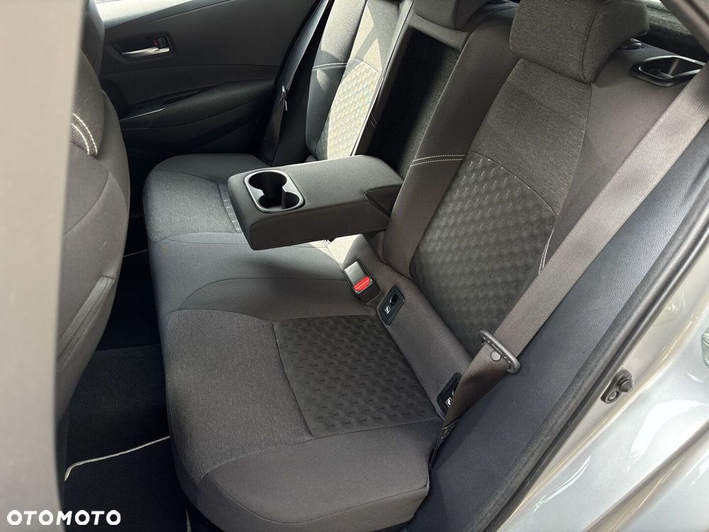 Toyota Corolla - 22