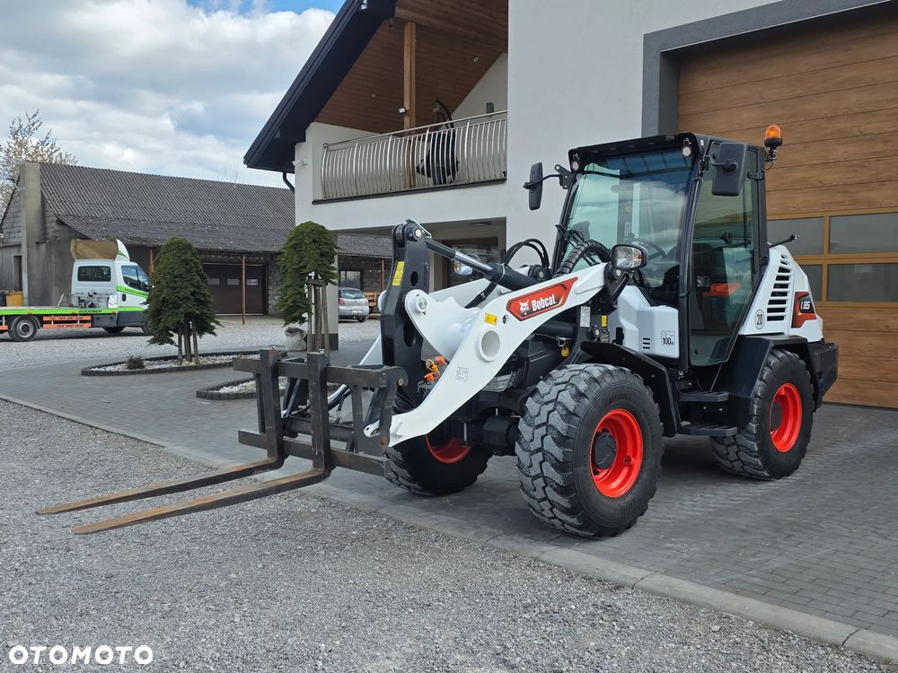 Bobcat Bobcat Ładowarka kołowa Bobcat L 85 jak nowa sprowadzona z Niemiec zadbana łyżka widły serwisowana Cat kamera - 27