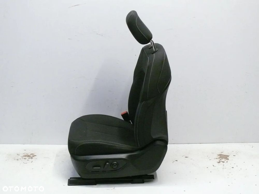 FOTEL PRZEDNI LEWY KIEROWCY JEEP GRAND CHEROKEE WL LOREDO 2021 - 2