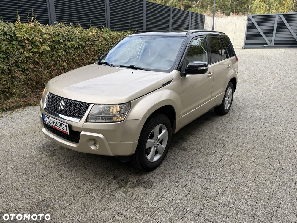 Suzuki Grand Vitara 2.0 Comfort - 1