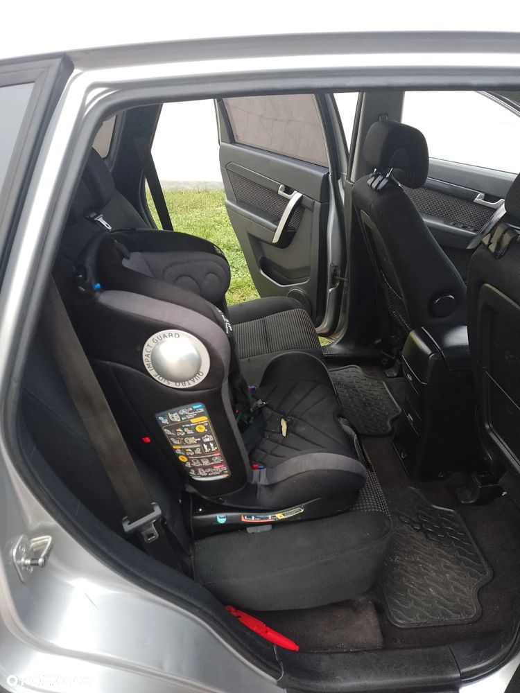 Chevrolet Captiva 2.4 LS 5os - 18