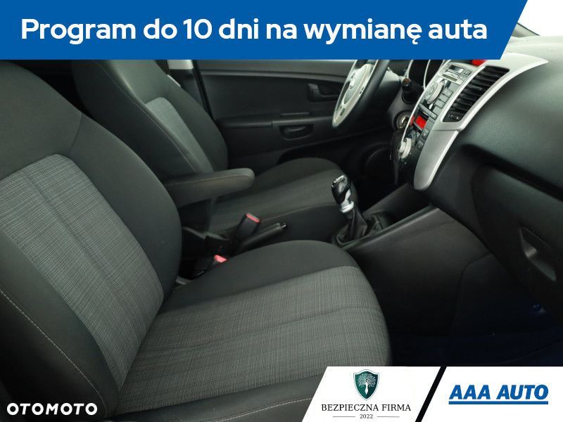 Kia Venga - 9