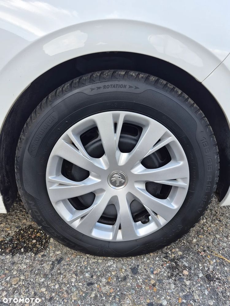 Peugeot 208 e-HDi 92 Stop&Start Active - 11