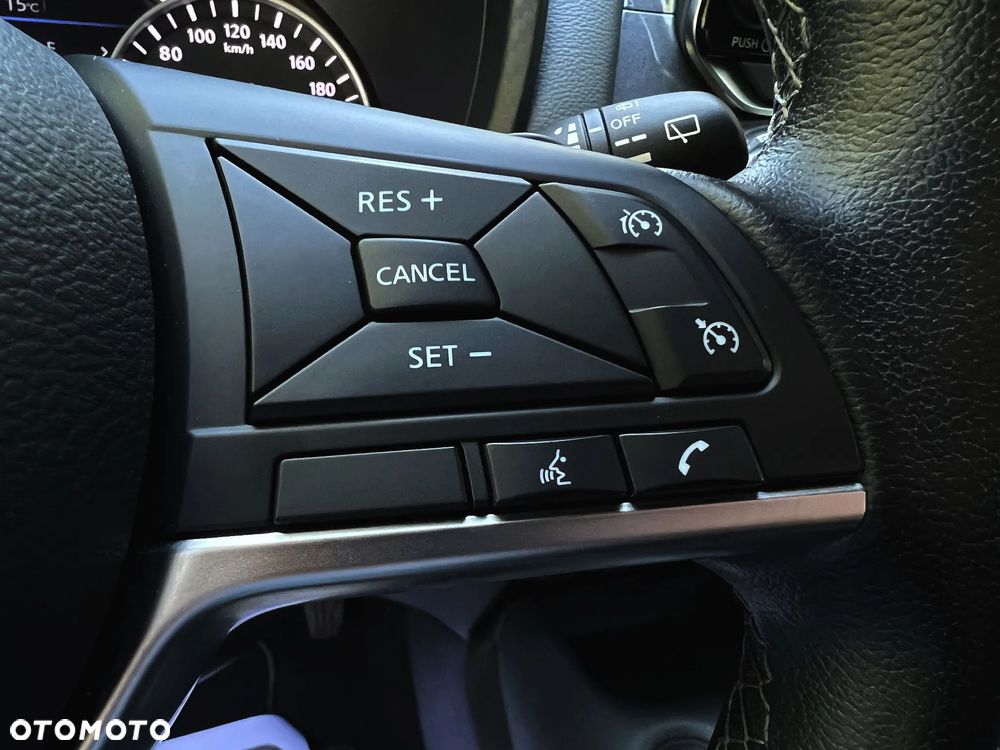 Nissan Juke 1.0 DIG-T DCT N-Connecta - 25