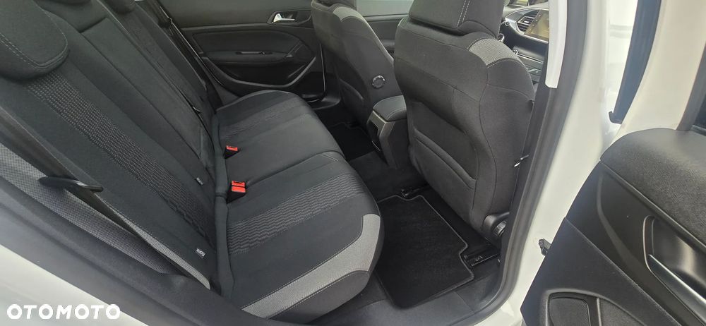 Peugeot 308 1.6 BlueHDi Allure S&S - 27