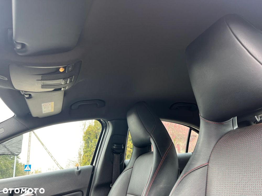 Mercedes-Benz Klasa A 250 (BlueEFFICIENCY) 7G-DCT AMG Sport - 28