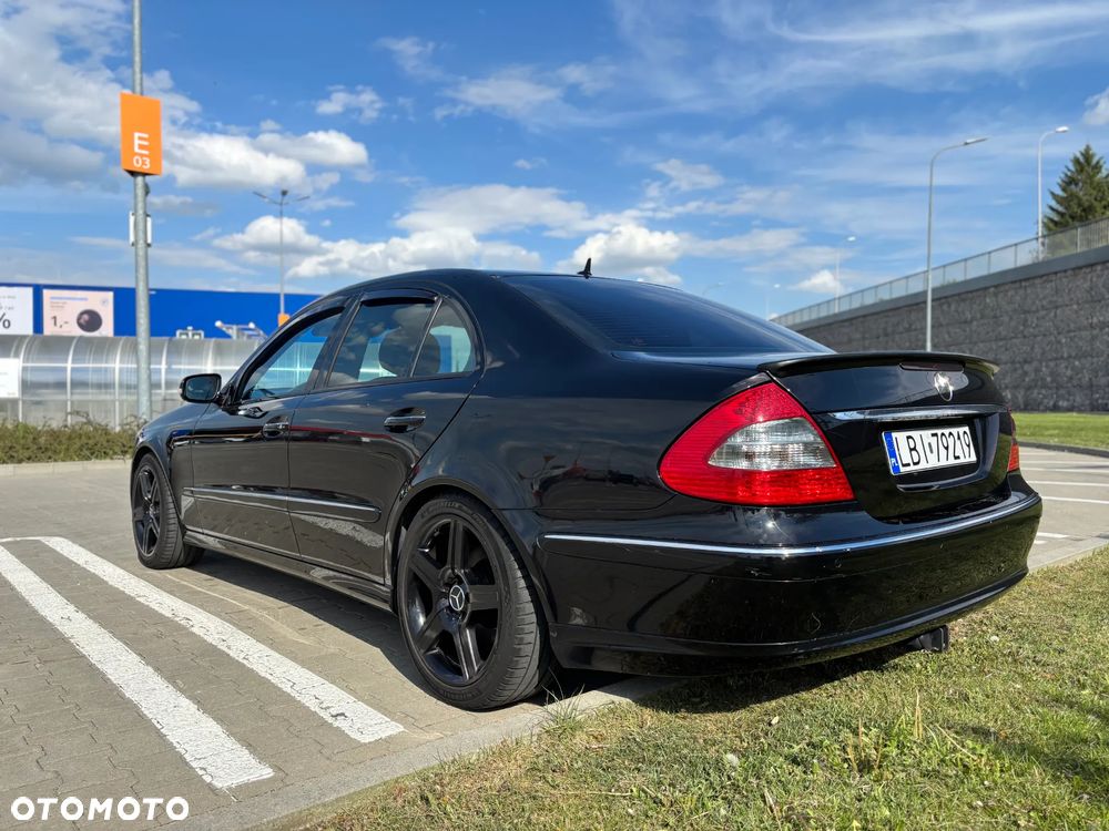 Mercedes-Benz Klasa E - 9