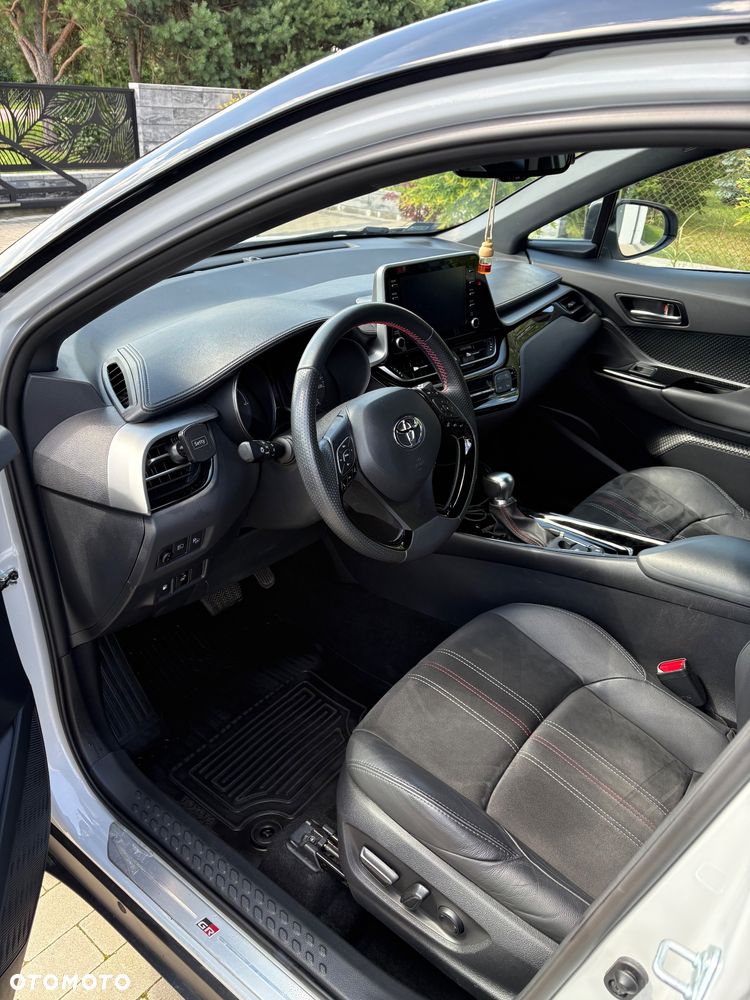 Toyota C-HR - 8