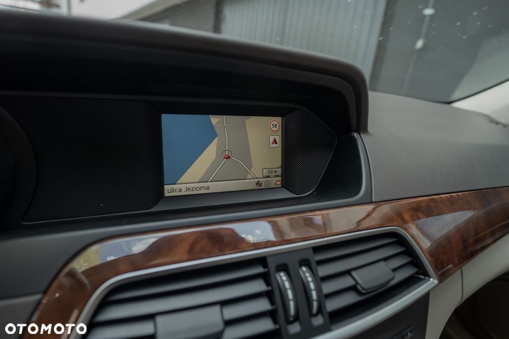 Mercedes-Benz Klasa C 220 d 9G-TRONIC - 35