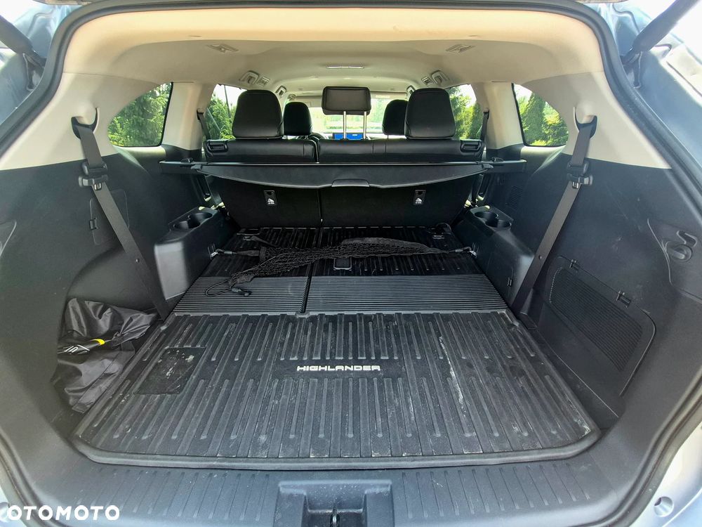 Toyota Highlander 2.5 Hybrid Prestige - 25