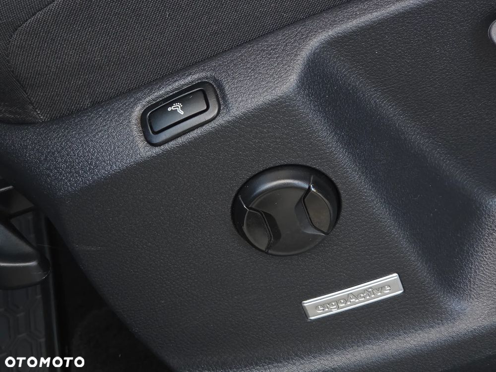 Volkswagen Touran 1.6 TDI SCR (BlueMotion Technology) Comfortline - 28