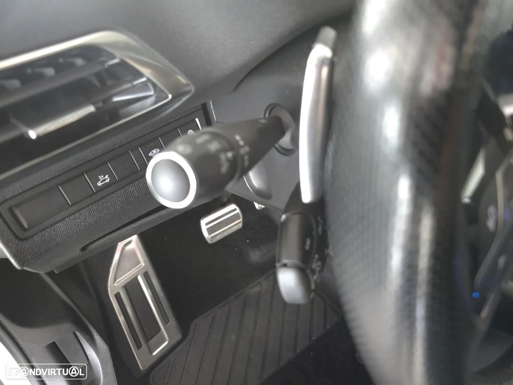 Peugeot 3008 1.5 BlueHDi GT Line Baixo Consumo EAT8 - 12