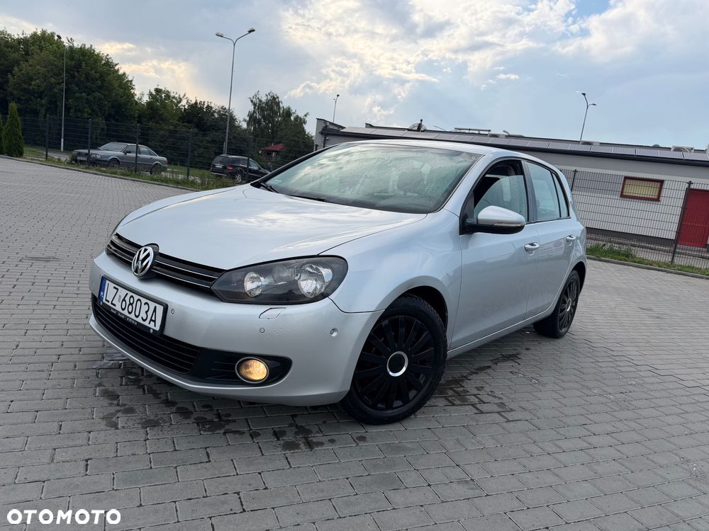 Volkswagen Golf - 1