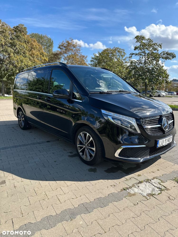 Mercedes-Benz Klasa V - 2