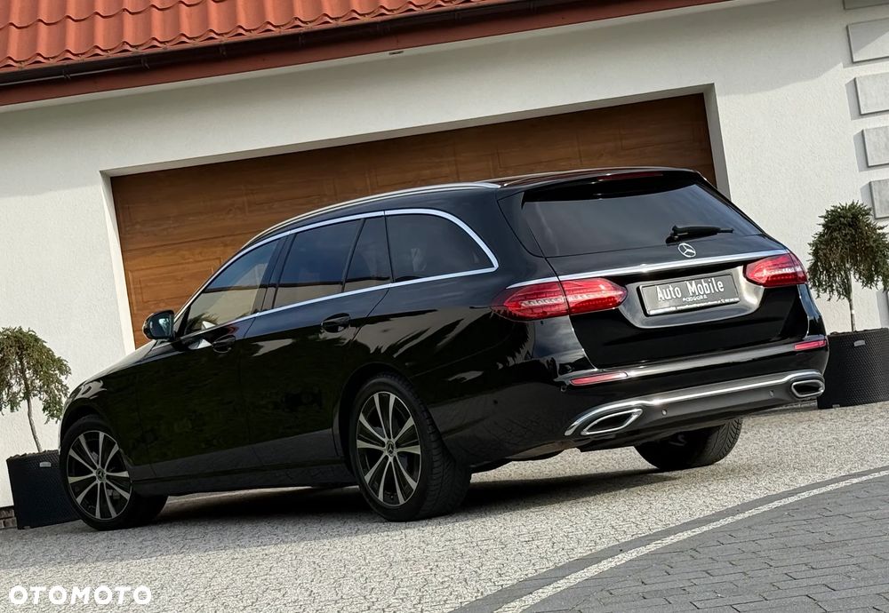 Mercedes-Benz E-Class 2022 photo 3