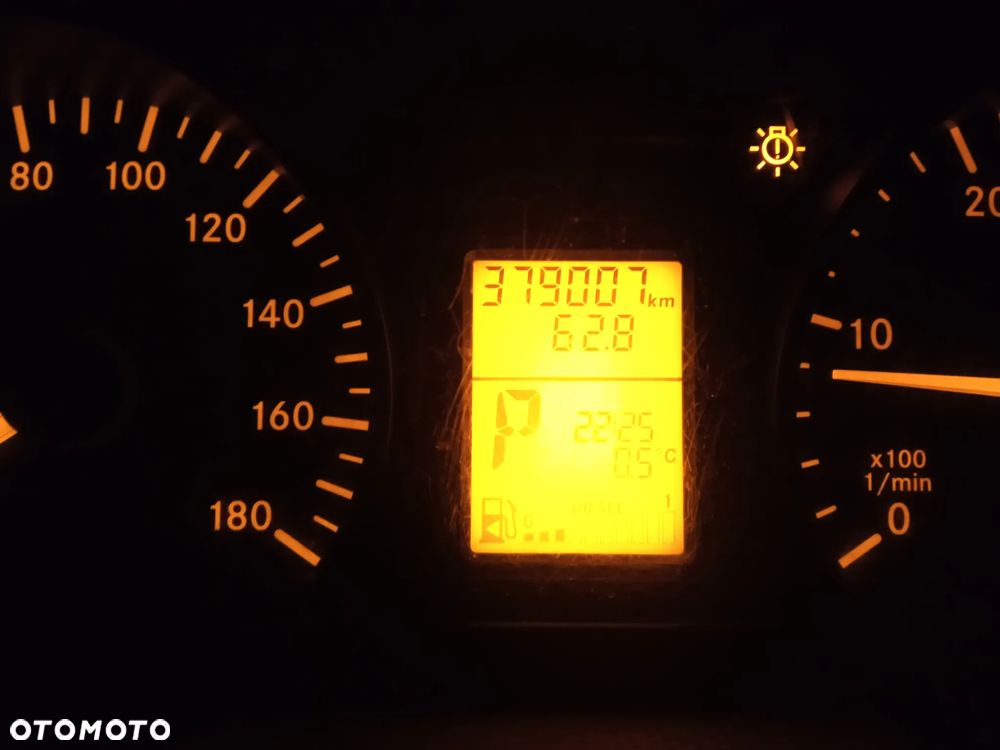 Mercedes-Benz Sprinter - 21