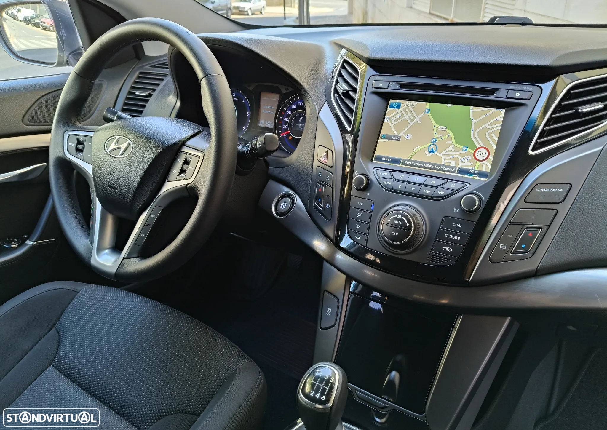 Hyundai i40 SW 1.7 CRDi Blue Comfort - 21